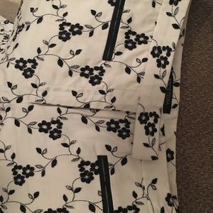 Cache embroidered black white pants.  Beautiful!